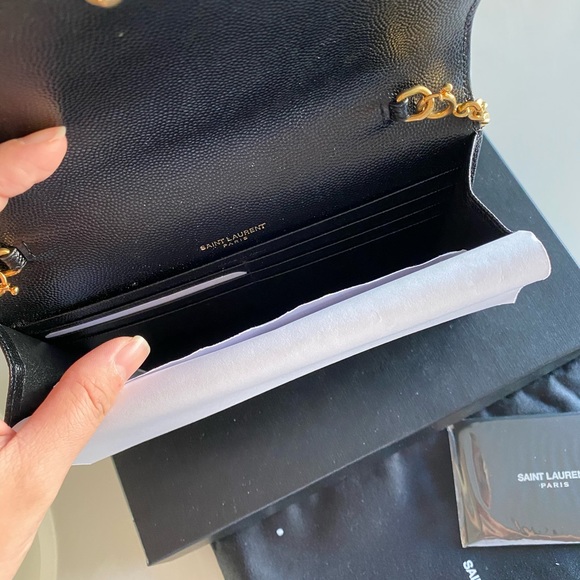 Saint Laurent Wallet on Chain - Picture 4 of 15